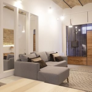 general a puerta2 copia